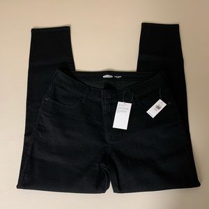 NWT Old Navy Mid-Rise Super Skinny Jeans 4 Petite